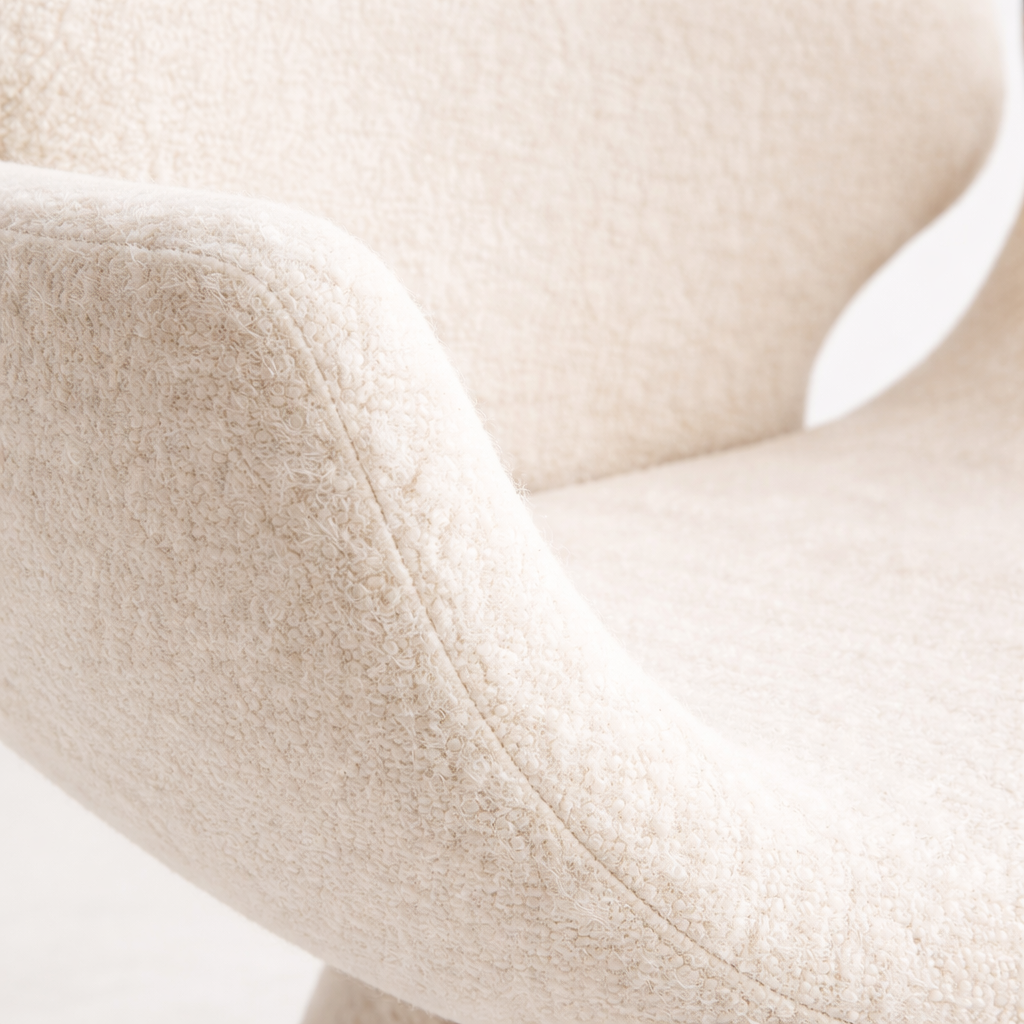 Chaise design italienne en flanelle – siège moderne élégant pour intérieur