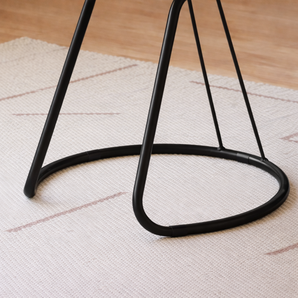 Fauteuil design avec assise enveloppante – Siège moderne et confortable
