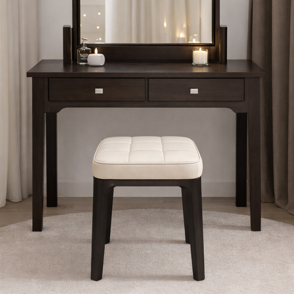 Tabouret carré en cuir beige avec pieds bois – siège moderne et élégant